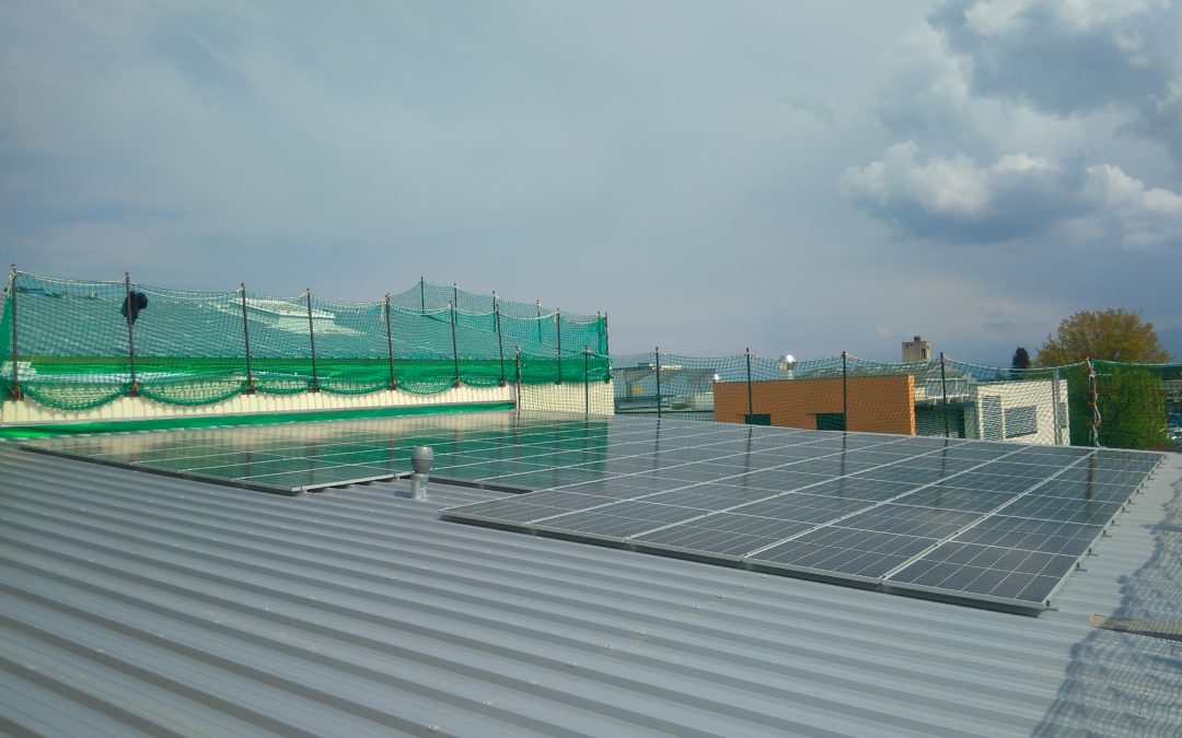 Installation 209 modules solaires en surtoiture à Nyon