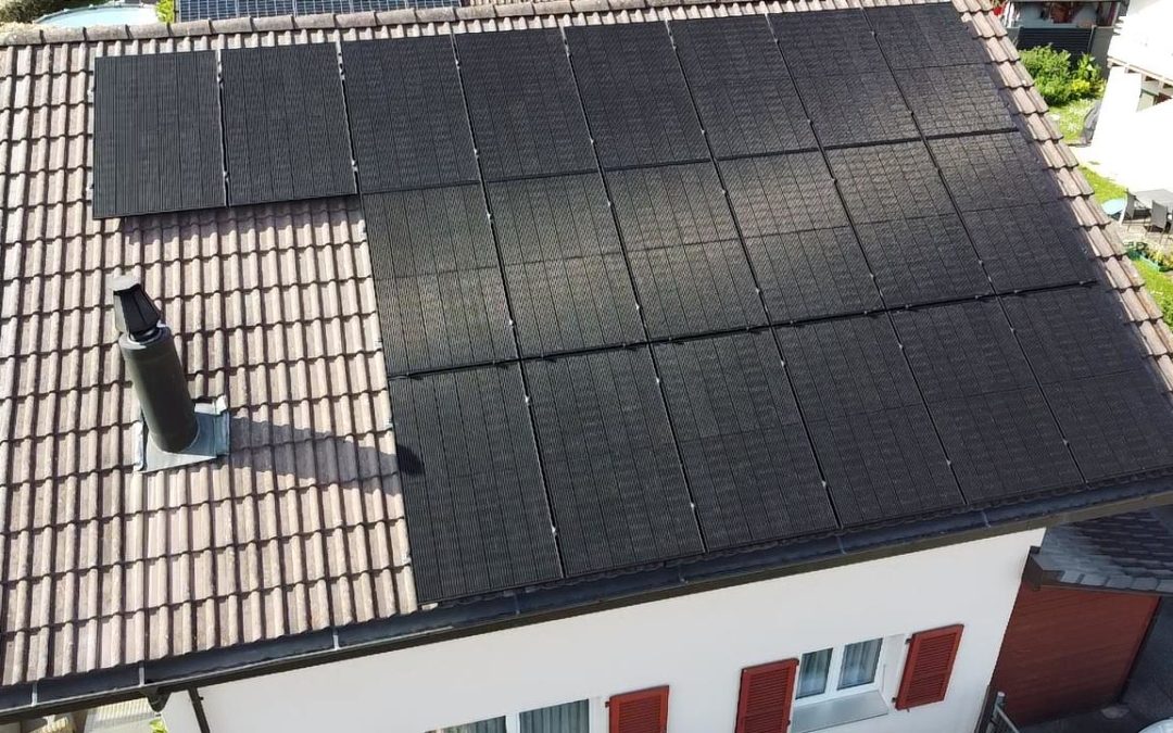 Installation 20 modules solaires en surtoiture à Collombey