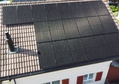 Installation 20 modules solaires en surtoiture à Collombey