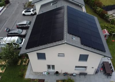 Installation 41 modules solaires en surtoiture au Bouveret