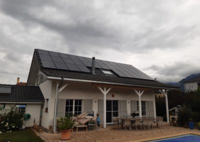 Installation 33 modules solaires en surtoiture à Noville