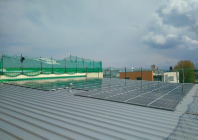 Installation 209 modules solaires en surtoiture à Nyon