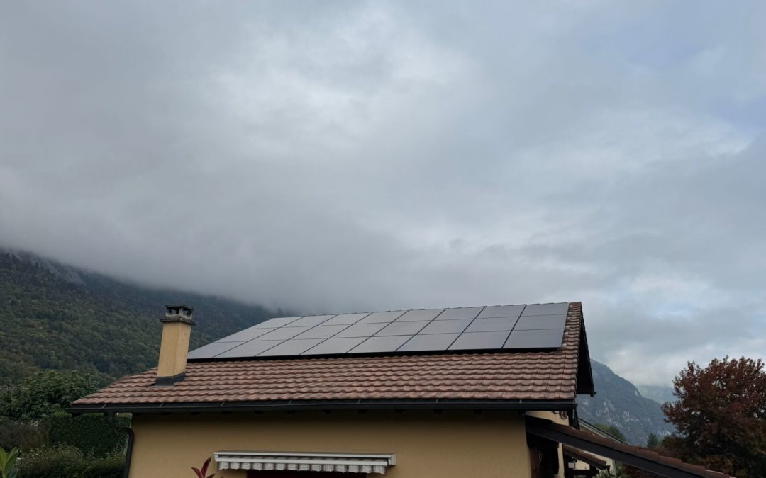 Installation 24 modules solaires en sur toiture à Collombey