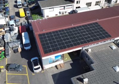 Installation 60 modules solaires en sur toiture à Monthey