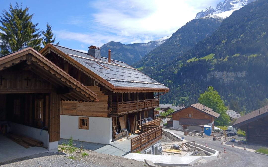 Les Ravines – Champéry – Installation solaire photovoltaïque intégrée en toiture