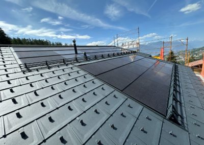 Installation solaire de 12&rsquo;180 Wc avec gestion de l&rsquo;eau chaude à Icogne